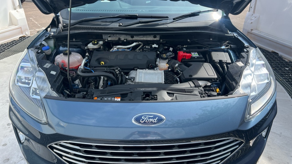 Ford Kuga 2.0 EcoBlue mHEV Titanium 5dr Diesel Estate - Image 8