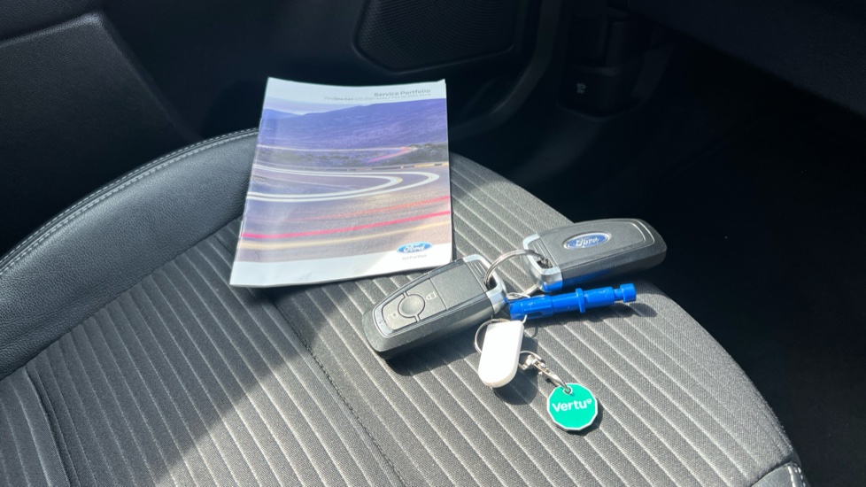 Ford Kuga 2.0 EcoBlue mHEV Titanium 5dr Diesel Estate - Image 19