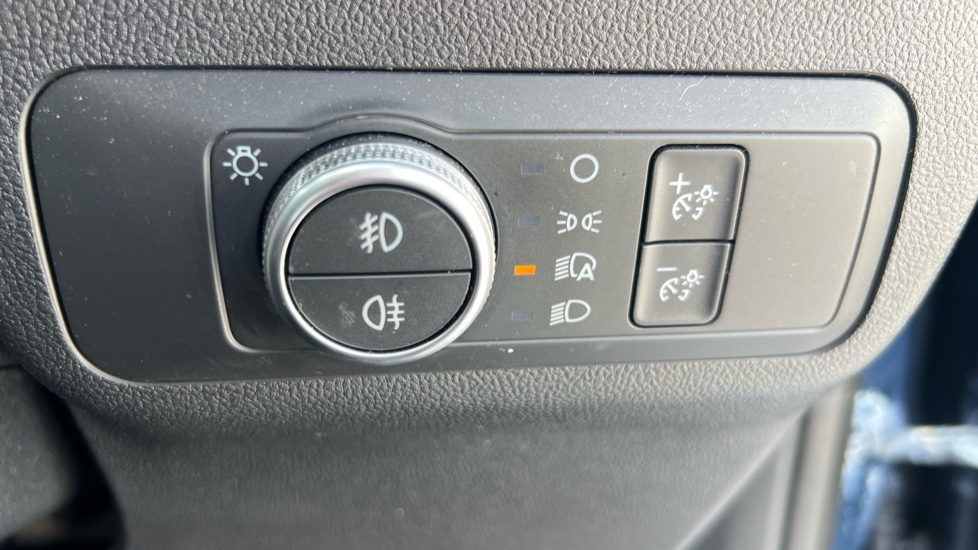 Ford Kuga 2.0 EcoBlue mHEV Titanium 5dr Diesel Estate - Image 38