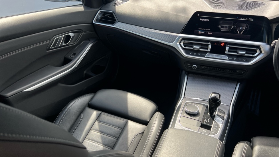 BMW 3 Series 330e M Sport 5dr Step Auto Estate - Image 14