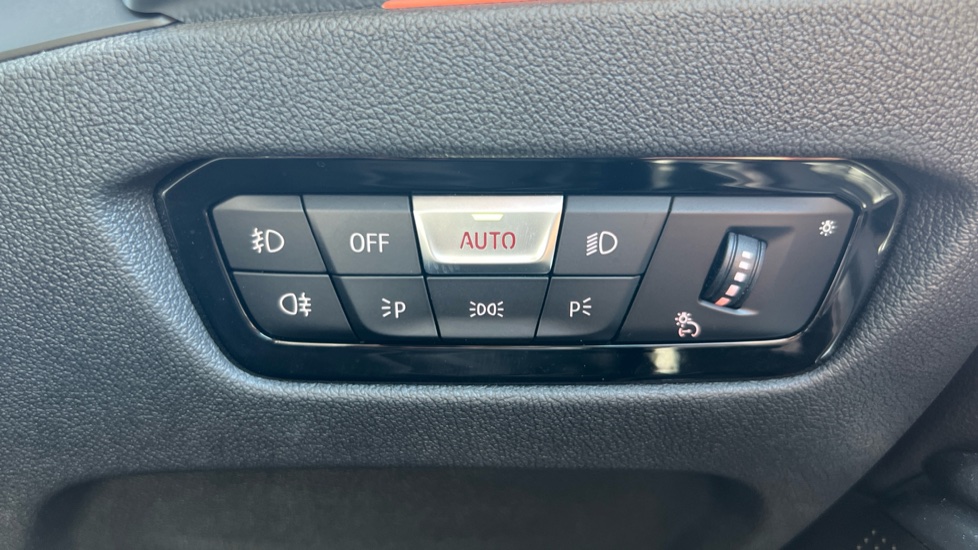 BMW 3 Series 330e M Sport 5dr Step Auto Estate - Image 23