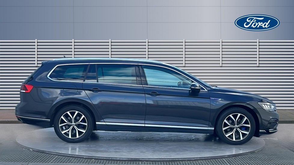Volkswagen Passat 1.4 TSI PHEV GTE 5dr DSG Estate - Image 5