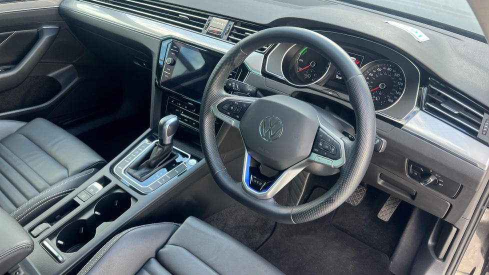 Volkswagen Passat 1.4 TSI PHEV GTE 5dr DSG Estate - Image 11