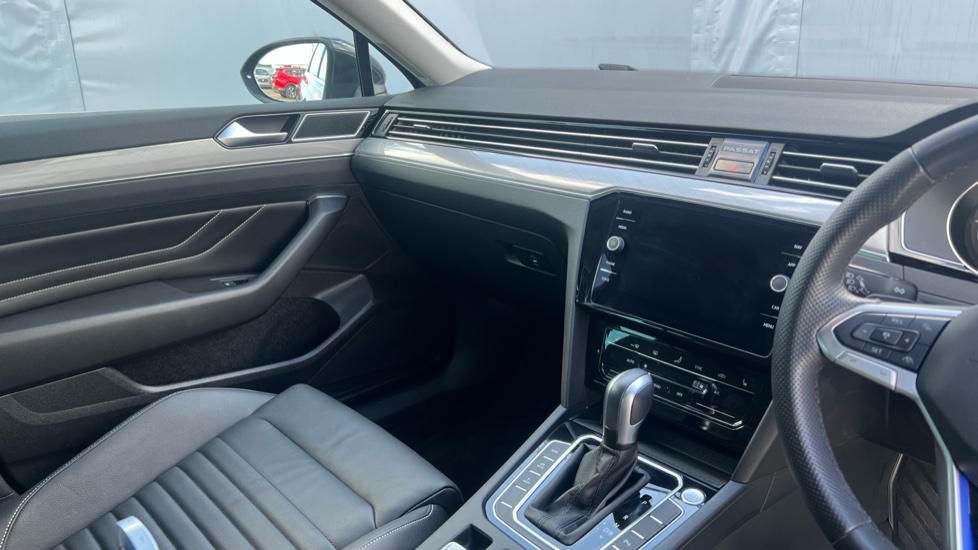 Volkswagen Passat 1.4 TSI PHEV GTE 5dr DSG Estate - Image 14