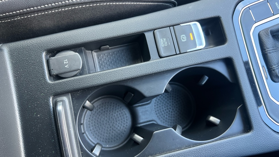 Volkswagen Passat 1.4 TSI PHEV GTE 5dr DSG Estate - Image 24