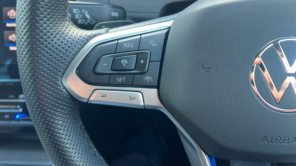 Volkswagen Passat 1.4 TSI PHEV GTE 5dr DSG Estate - Image 25