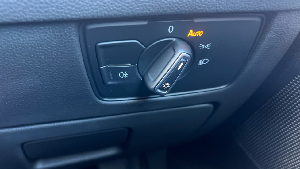 Volkswagen Passat 1.4 TSI PHEV GTE 5dr DSG Estate - Image 29