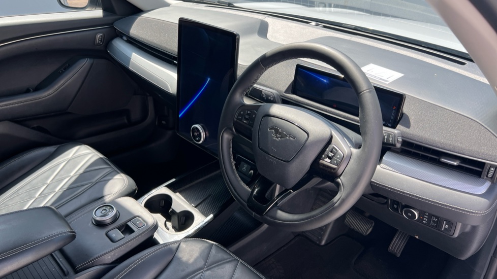 Ford Mustang Mach-E 198kW Standard Range 70kWh RWD 5dr Auto Electric Estate - Image 11