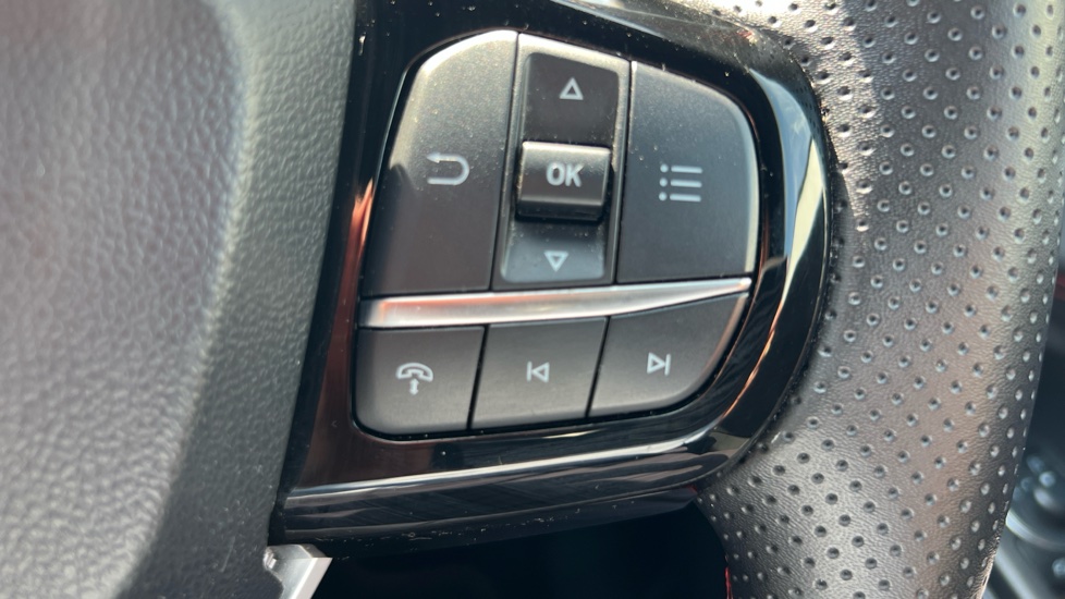 Ford Puma 1.0 EcoBoost Hybrid mHEV ST-Line X 5dr Petrol Hatchback - Image 33