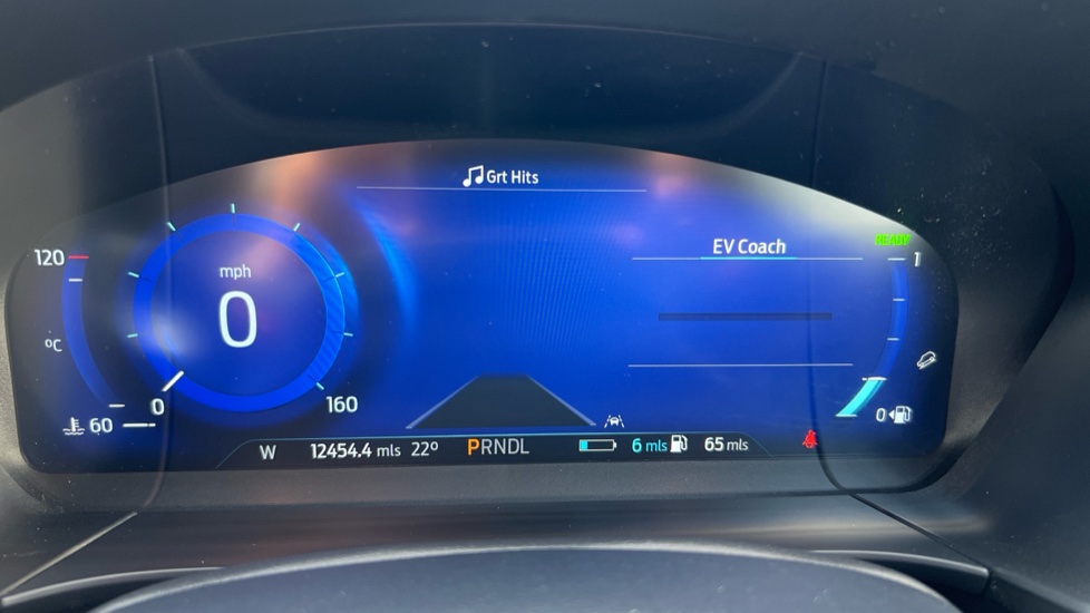 Ford Kuga 2.5 PHEV Black Package Edition 5dr CVT Estate - Image 18