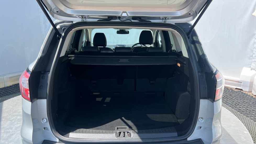 Ford Kuga 2.0 TDCi 180 Titanium Edition 5dr Auto Diesel Estate - Image 4