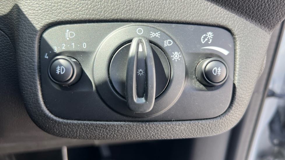 Ford Kuga 2.0 TDCi 180 Titanium Edition 5dr Auto Diesel Estate - Image 37
