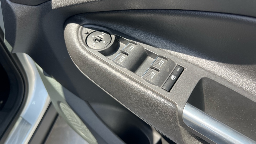 Ford Kuga 2.0 TDCi 180 Titanium Edition 5dr Auto Diesel Estate - Image 39