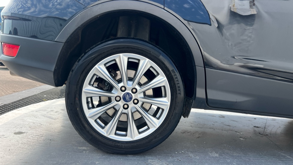Ford Kuga 1.5 TDCi Titanium Edition 5dr 2WD Diesel Estate - Image 7