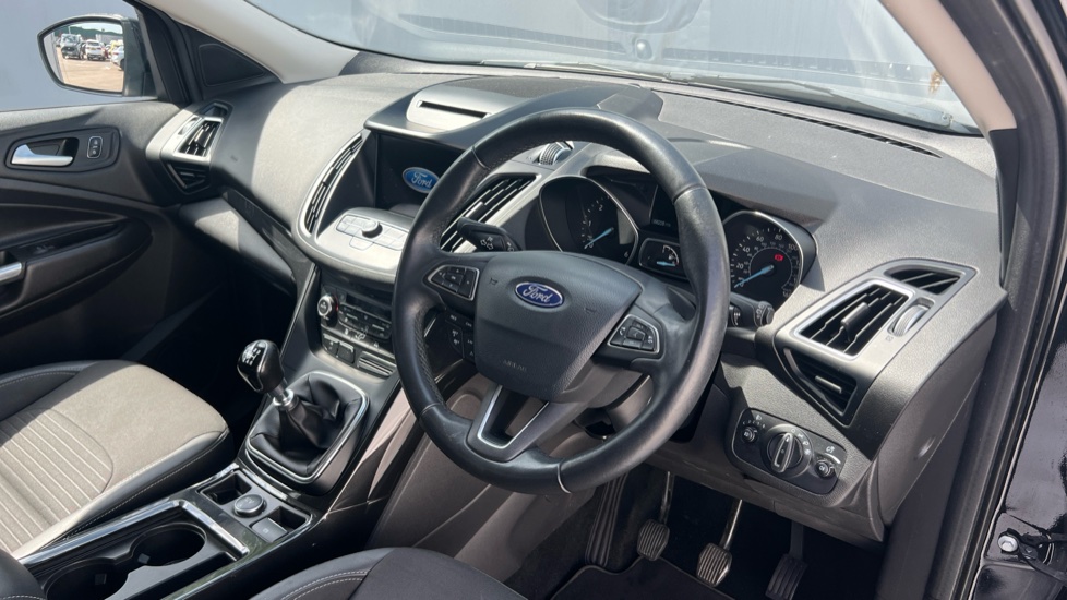 Ford Kuga 1.5 TDCi Titanium Edition 5dr 2WD Diesel Estate - Image 11