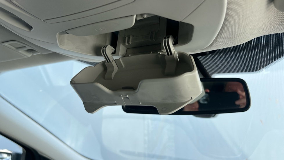 Ford Kuga 1.5 TDCi Titanium Edition 5dr 2WD Diesel Estate - Image 30
