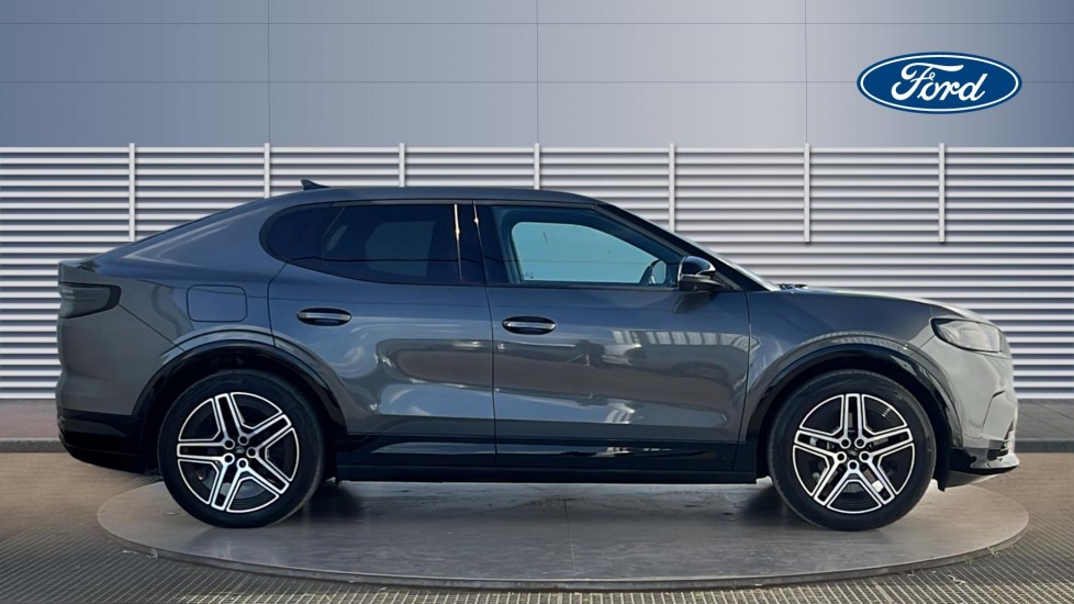 Ford Capri 210kW Premium 77kWh 5dr Auto [Driver Assist Pack] Electric Estate - Image 5