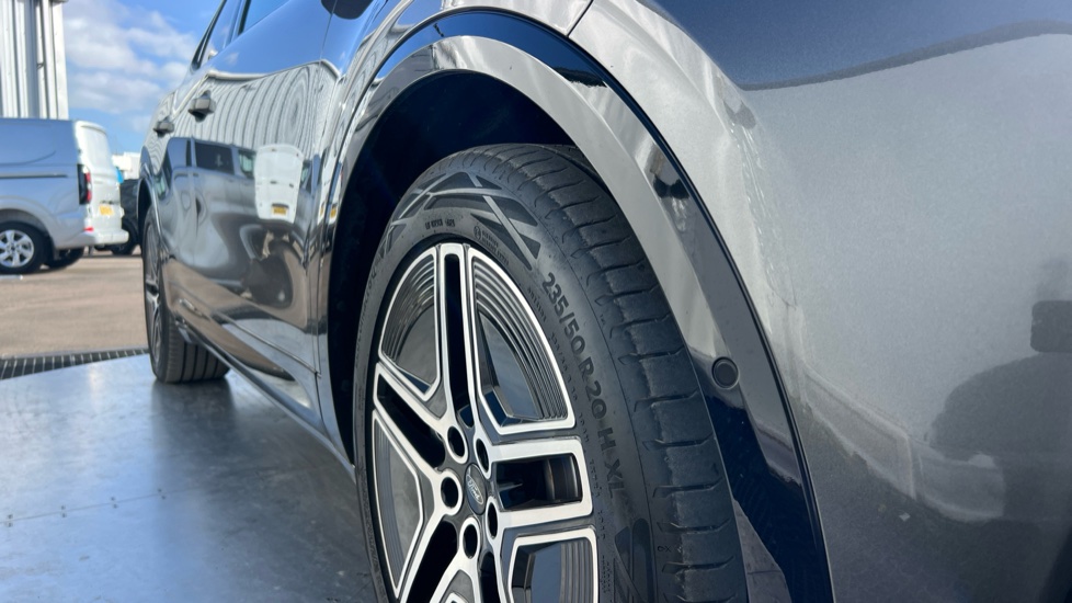 Ford Capri 210kW Premium 77kWh 5dr Auto [Driver Assist Pack] Electric Estate - Image 22