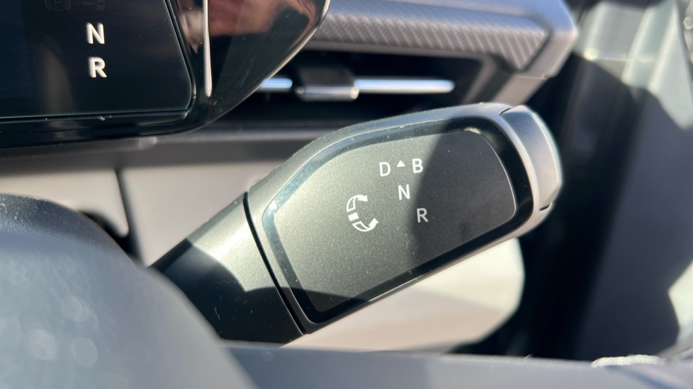 Ford Capri 210kW Premium 77kWh 5dr Auto [Driver Assist Pack] Electric Estate - Image 32