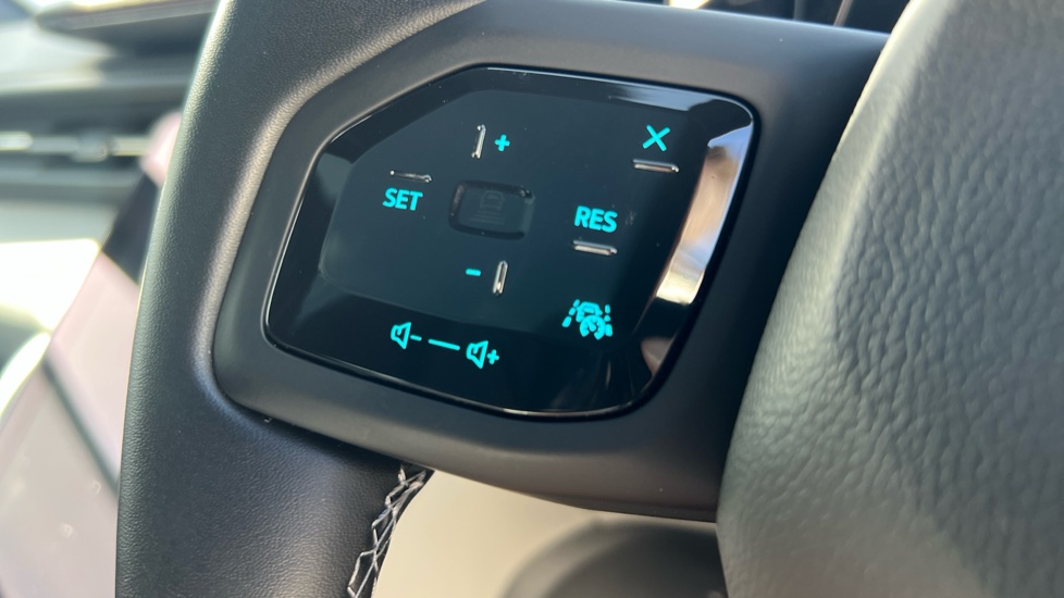 Ford Capri 210kW Premium 77kWh 5dr Auto [Driver Assist Pack] Electric Estate - Image 33