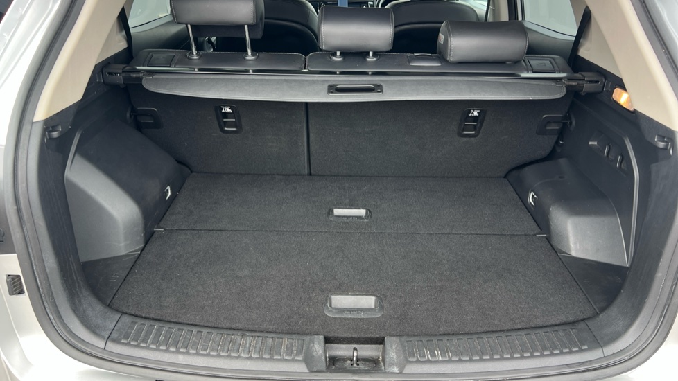 Ssangyong Korando 1.6 D Ultimate 5dr Auto Diesel Estate - Image 4