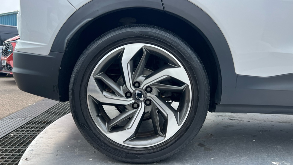 Ssangyong Korando 1.6 D Ultimate 5dr Auto Diesel Estate - Image 7
