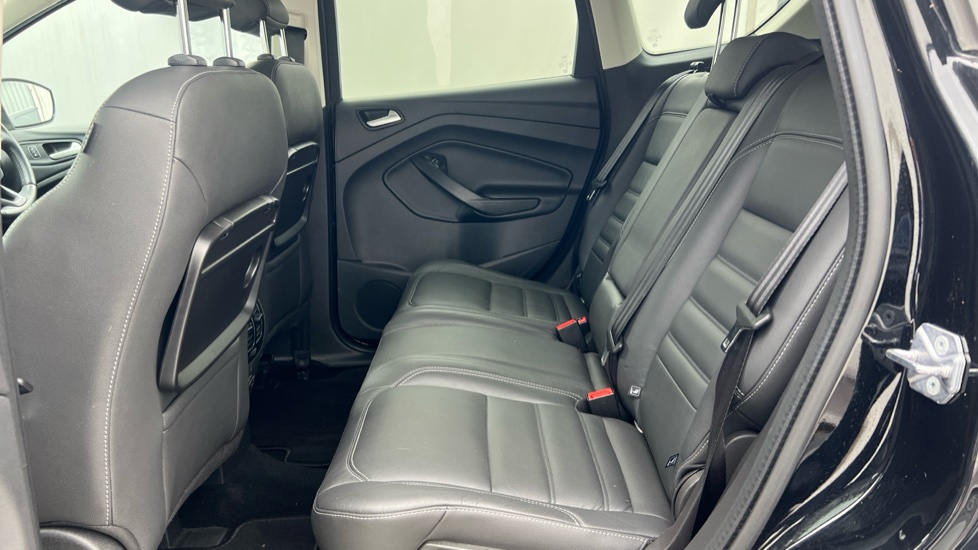 Ford Kuga 1.5 EcoBoost 176 Titanium X Edition 5dr Auto Petrol Estate - Image 16