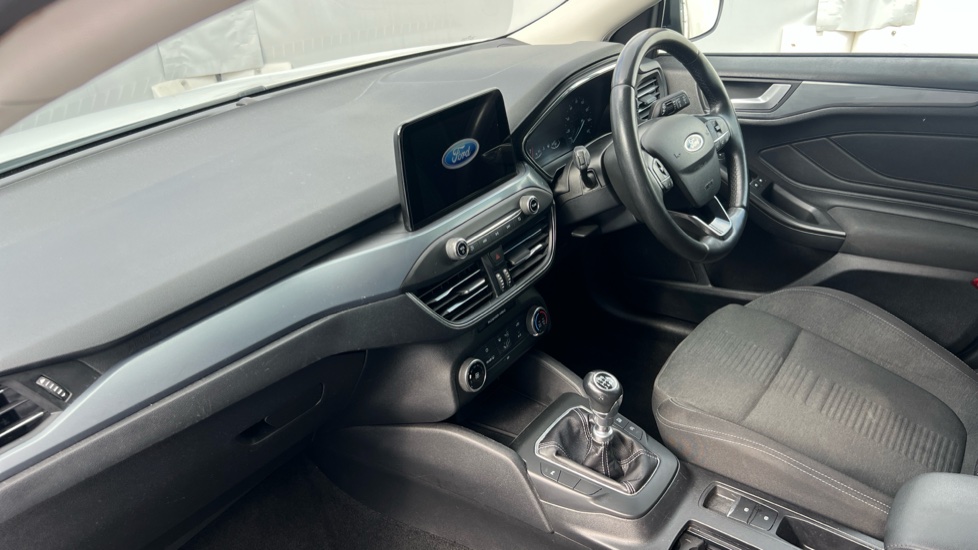 Ford Focus 1.0 EcoBoost 125 Active 5dr Petrol Hatchback - Image 9