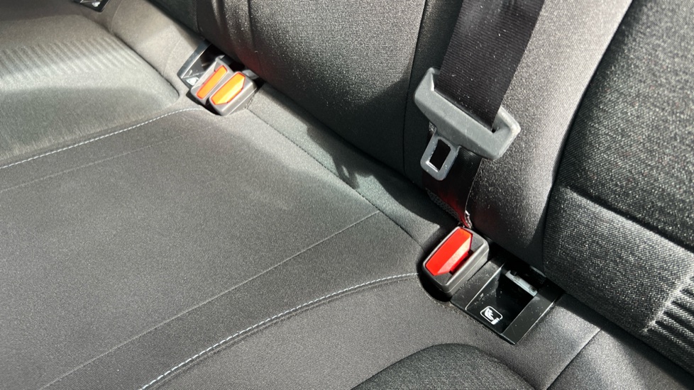 Ford Focus 1.0 EcoBoost 125 Active 5dr Petrol Hatchback - Image 17