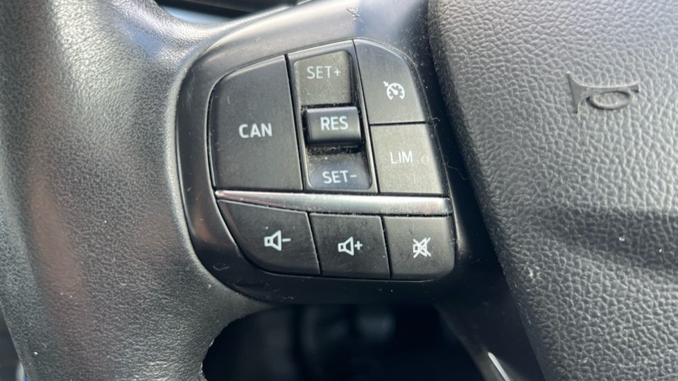 Ford Focus 1.0 EcoBoost 125 Active 5dr Petrol Hatchback - Image 33