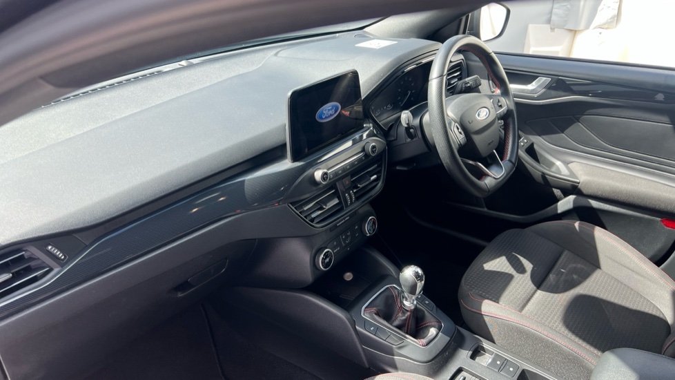 Ford Focus 1.5 EcoBlue 120 ST-Line Edition 5dr Diesel Hatchback - Image 9