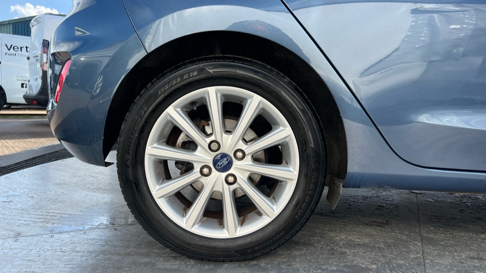 Ford Fiesta 1.0 EcoBoost 125 Titanium 5dr Petrol Hatchback - Image 7