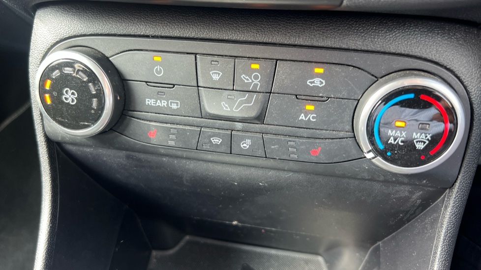 Ford Fiesta 1.0 EcoBoost Titanium 5dr Petrol Hatchback - Image 26
