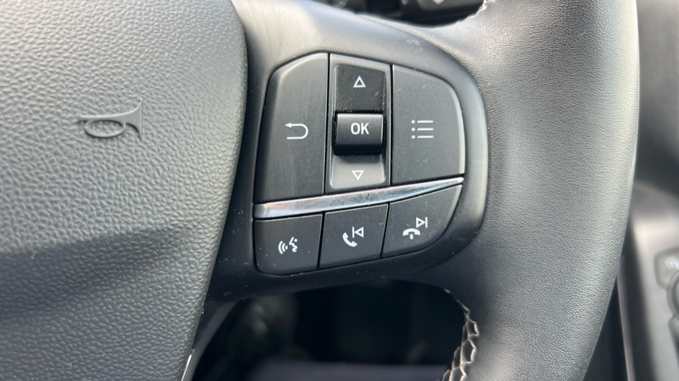 Ford Fiesta 1.0 EcoBoost Titanium 5dr Petrol Hatchback - Image 32