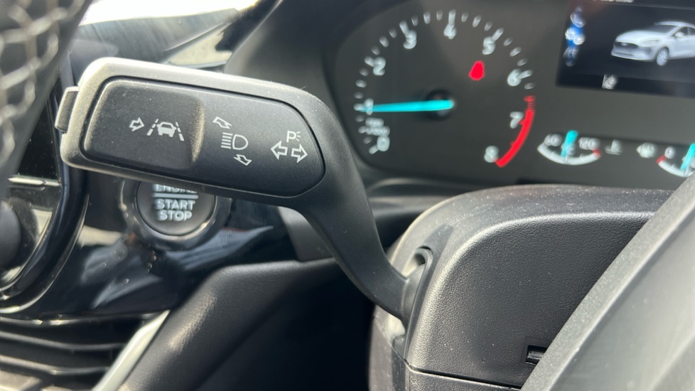 Ford Fiesta 1.0 EcoBoost Titanium 5dr Petrol Hatchback - Image 33