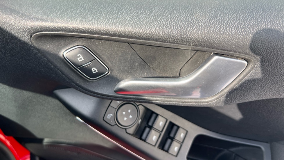 Ford Fiesta 1.0 EcoBoost Titanium 5dr Petrol Hatchback - Image 36