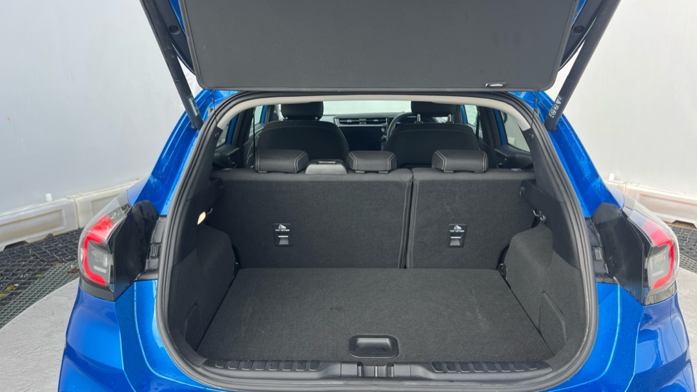 Ford Puma 1.0 EcoBoost Hybrid mHEV Titanium 5dr Petrol Hatchback - Image 4