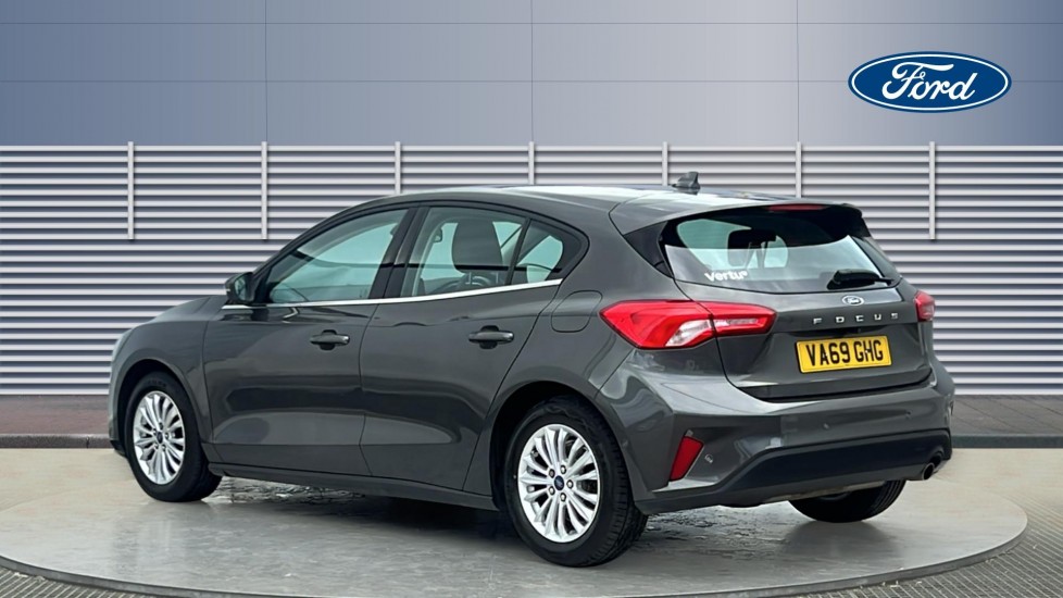 Ford Focus 1.0 EcoBoost 125 Titanium 5dr Petrol Hatchback - Image 2