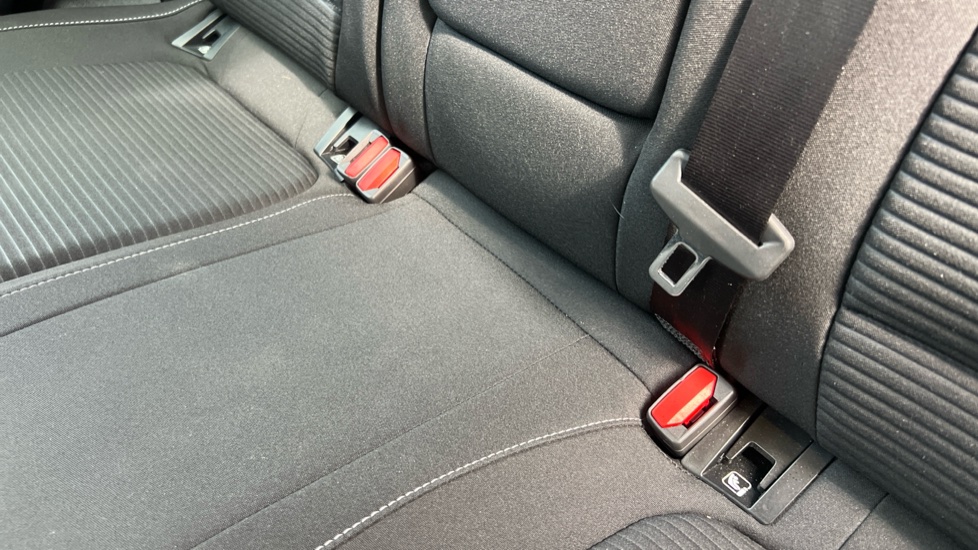 Ford Focus 1.0 EcoBoost 125 Titanium 5dr Petrol Hatchback - Image 17