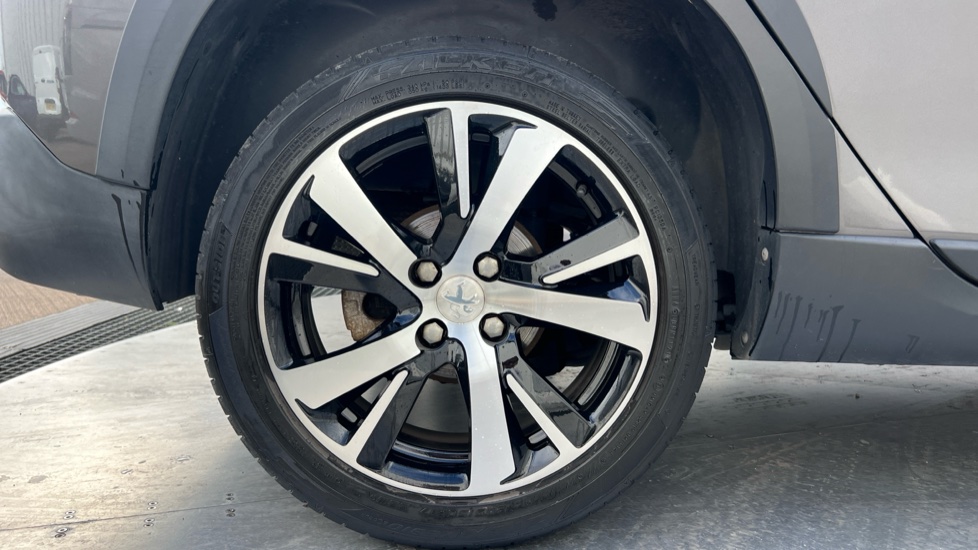 Peugeot 2008 1.2 PureTech 130 GT Line 5dr Petrol Estate - Image 7