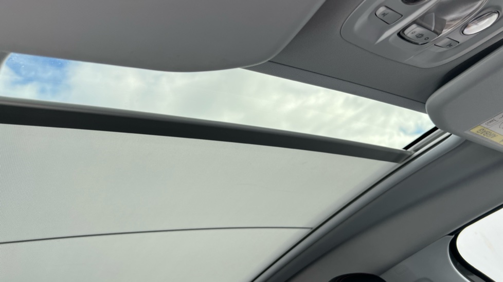Peugeot 2008 1.2 PureTech 130 GT Line 5dr Petrol Estate - Image 33