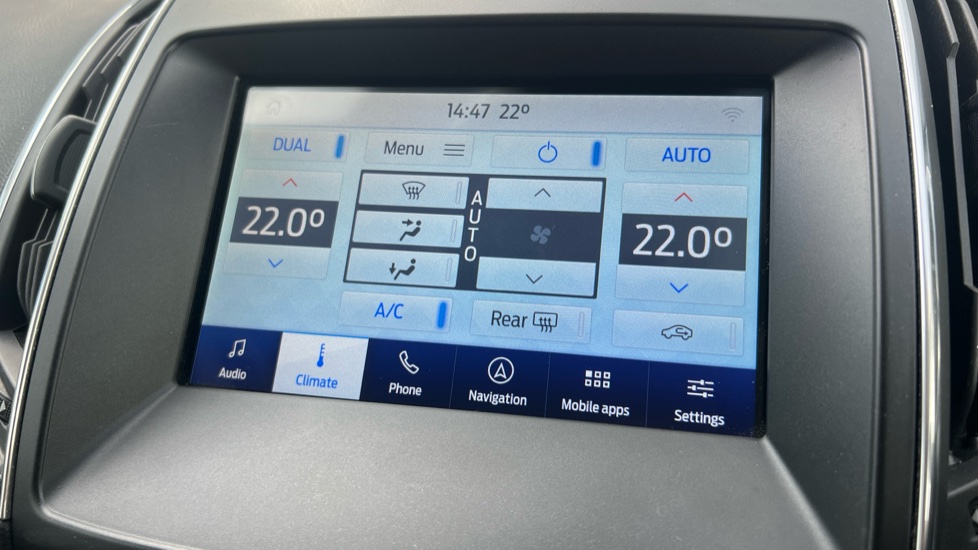 Ford S-MAX 2.0 EcoBlue Titanium 5dr Diesel Estate - Image 27