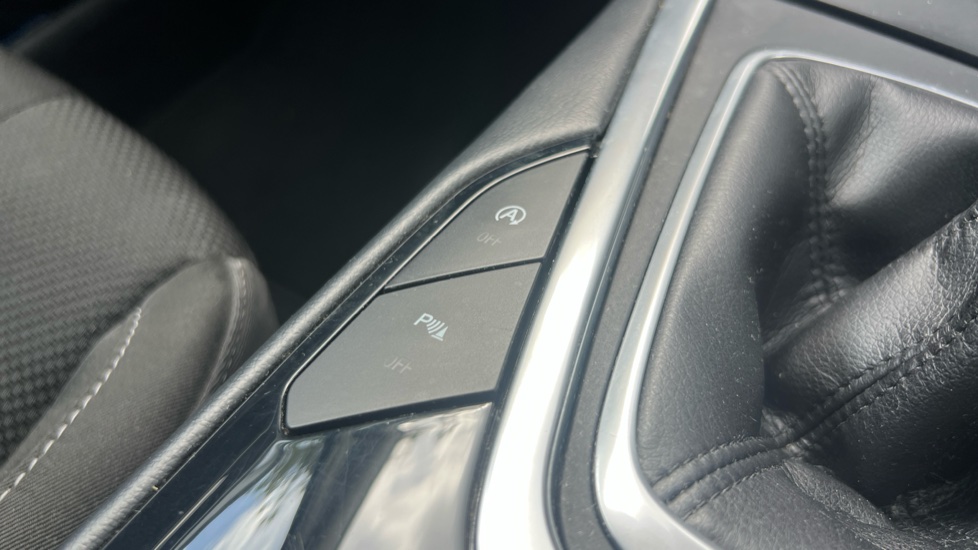 Ford S-MAX 2.0 EcoBlue Titanium 5dr Diesel Estate - Image 31