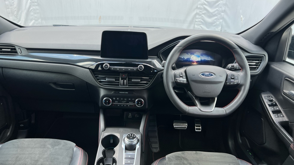Ford Kuga 2.5 FHEV ST-Line X Edition 5dr CVT Hybrid Estate - Image 10
