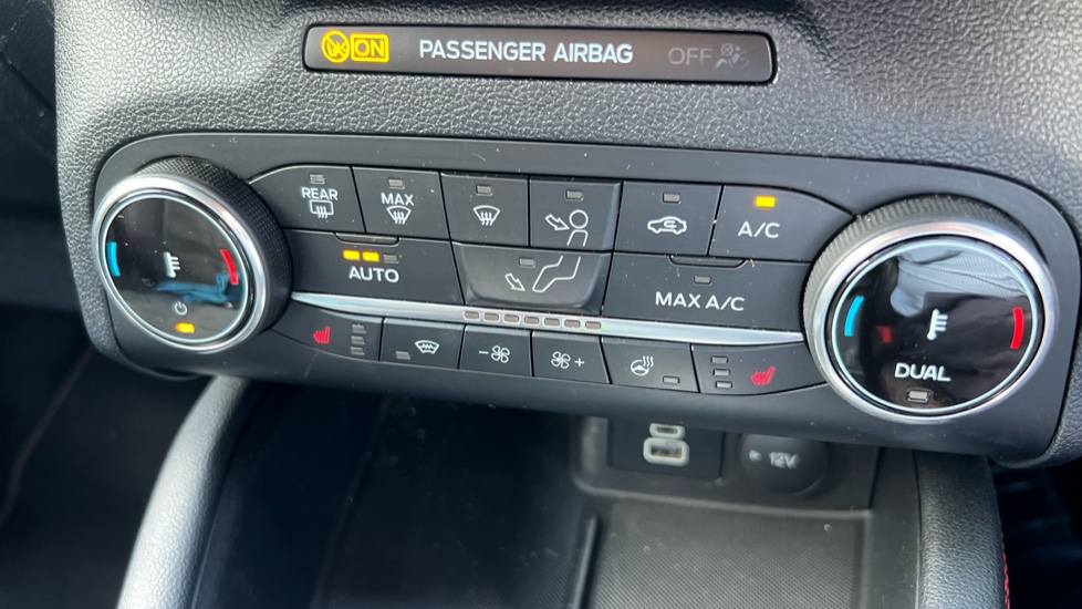 Ford Kuga 2.5 FHEV ST-Line X Edition 5dr CVT Hybrid Estate - Image 28