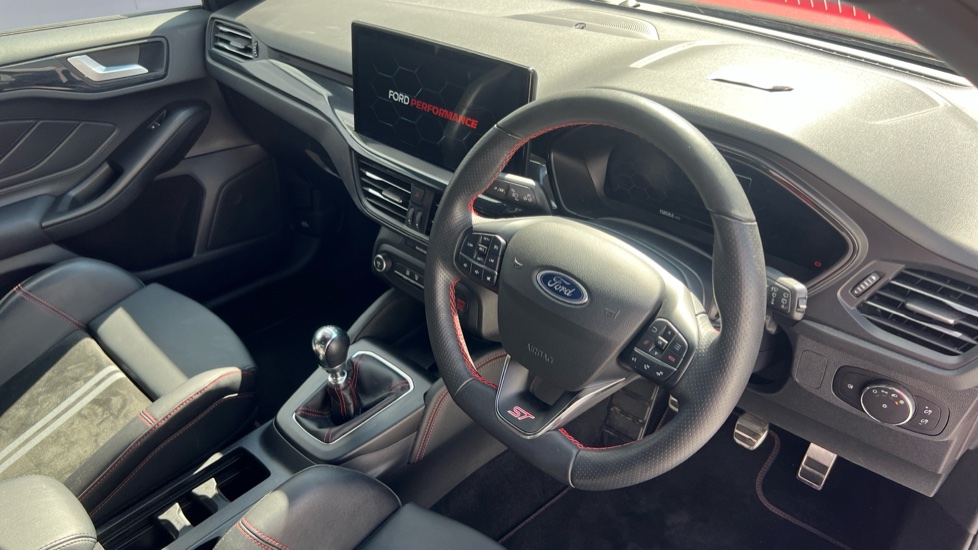 Ford Focus ST 2.3 EcoBoost ST 5dr Petrol Hatchback - Image 11