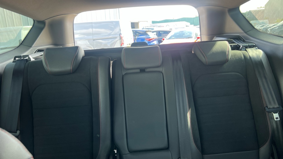 Ford Kuga 1.5 TDCi ST-Line 5dr 2WD Diesel Estate - Image 15