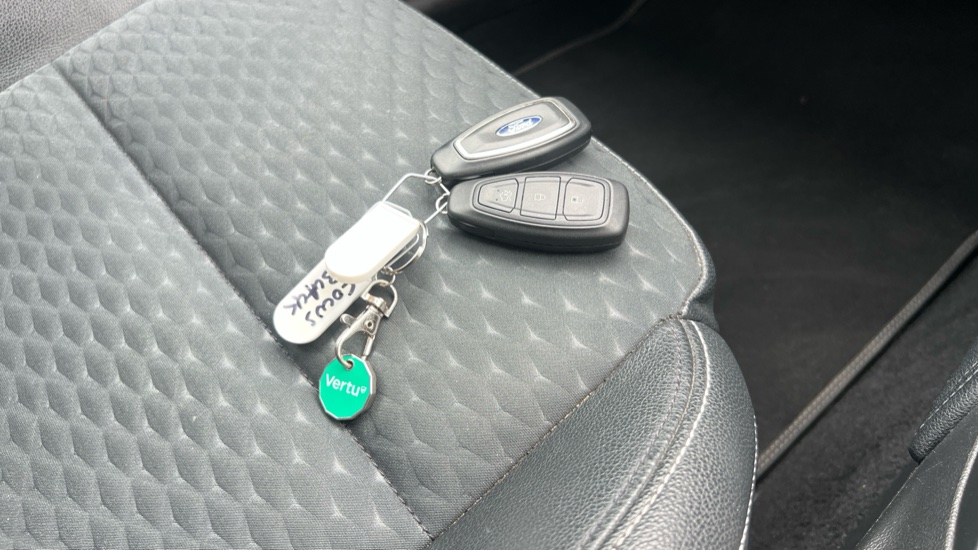 Ford Focus 1.0 EcoBoost 125 Titanium X 5dr Petrol Hatchback - Image 20