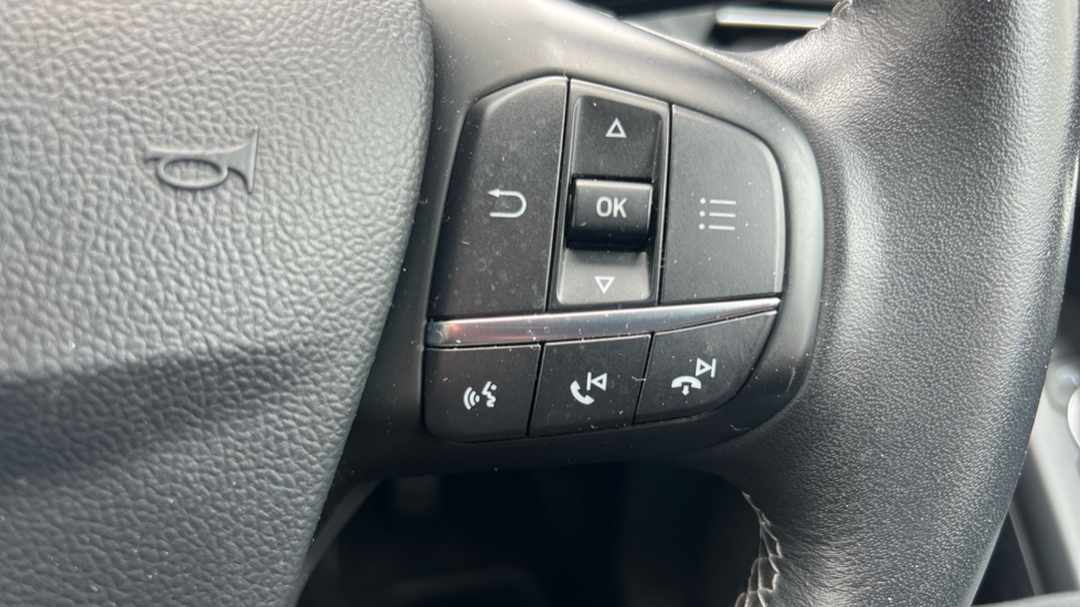 Ford Focus 1.0 EcoBoost 125 Titanium X 5dr Petrol Hatchback - Image 36