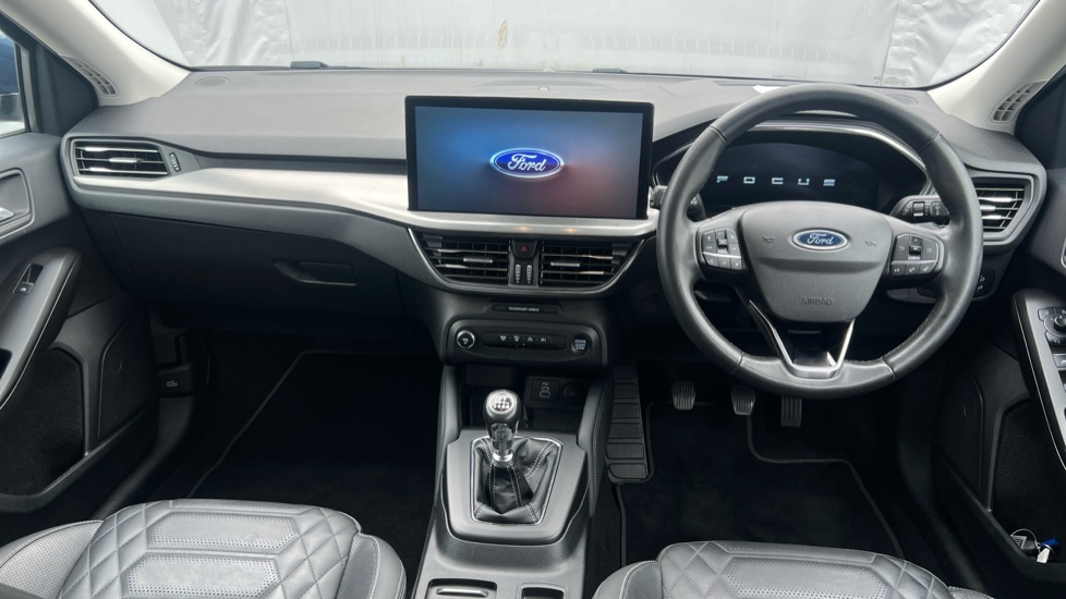 Ford Focus 1.0 EcoBoost Hybrid mHEV Titanium X 5dr Petrol Hatchback - Image 10